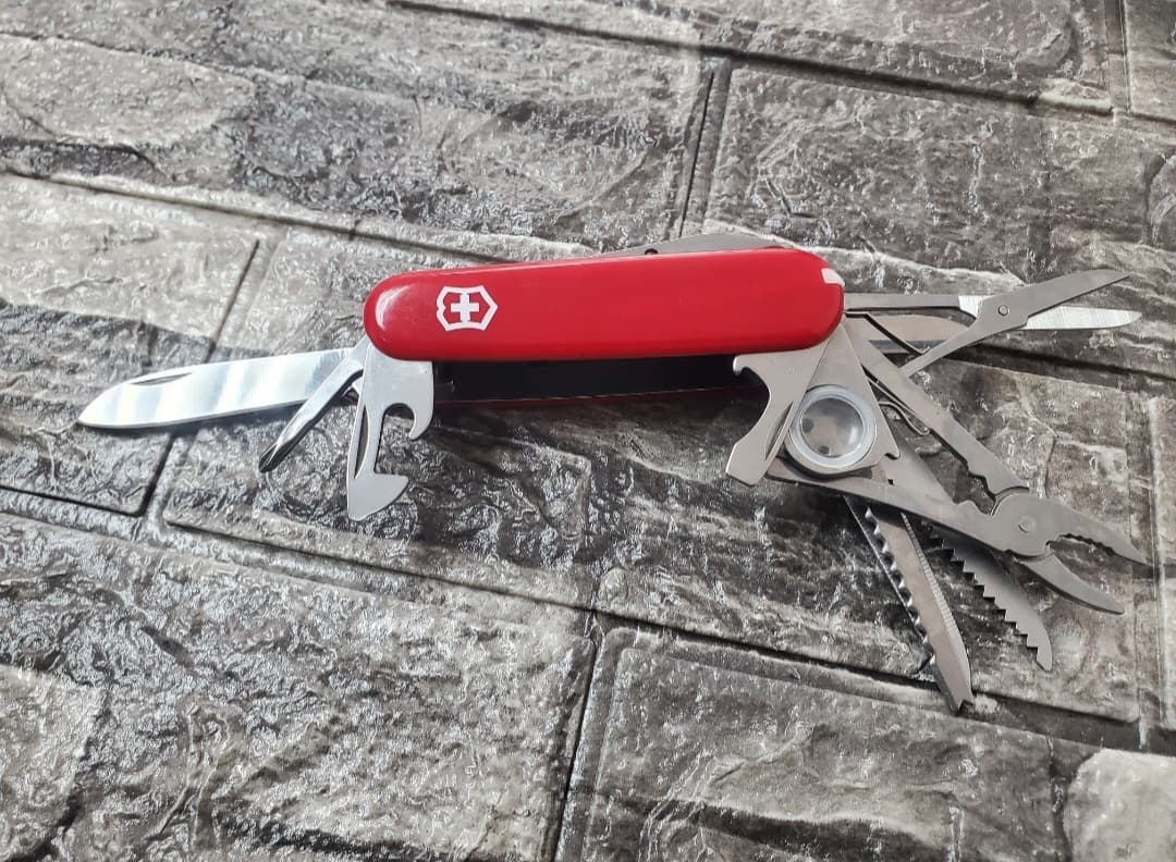 Victorinox Handyman Swiss Army Knife – 24 Functions — 2