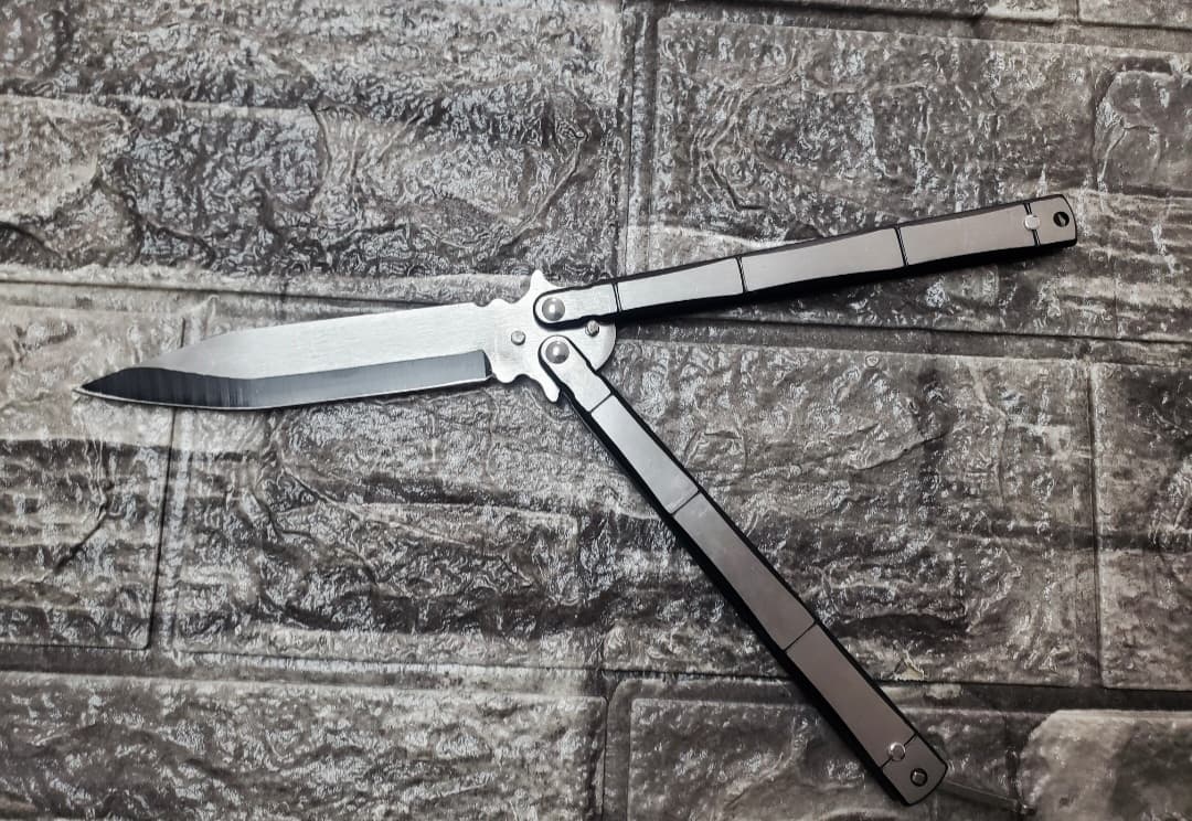 Premium Butterfly Folding Knife – Black Handle — 1