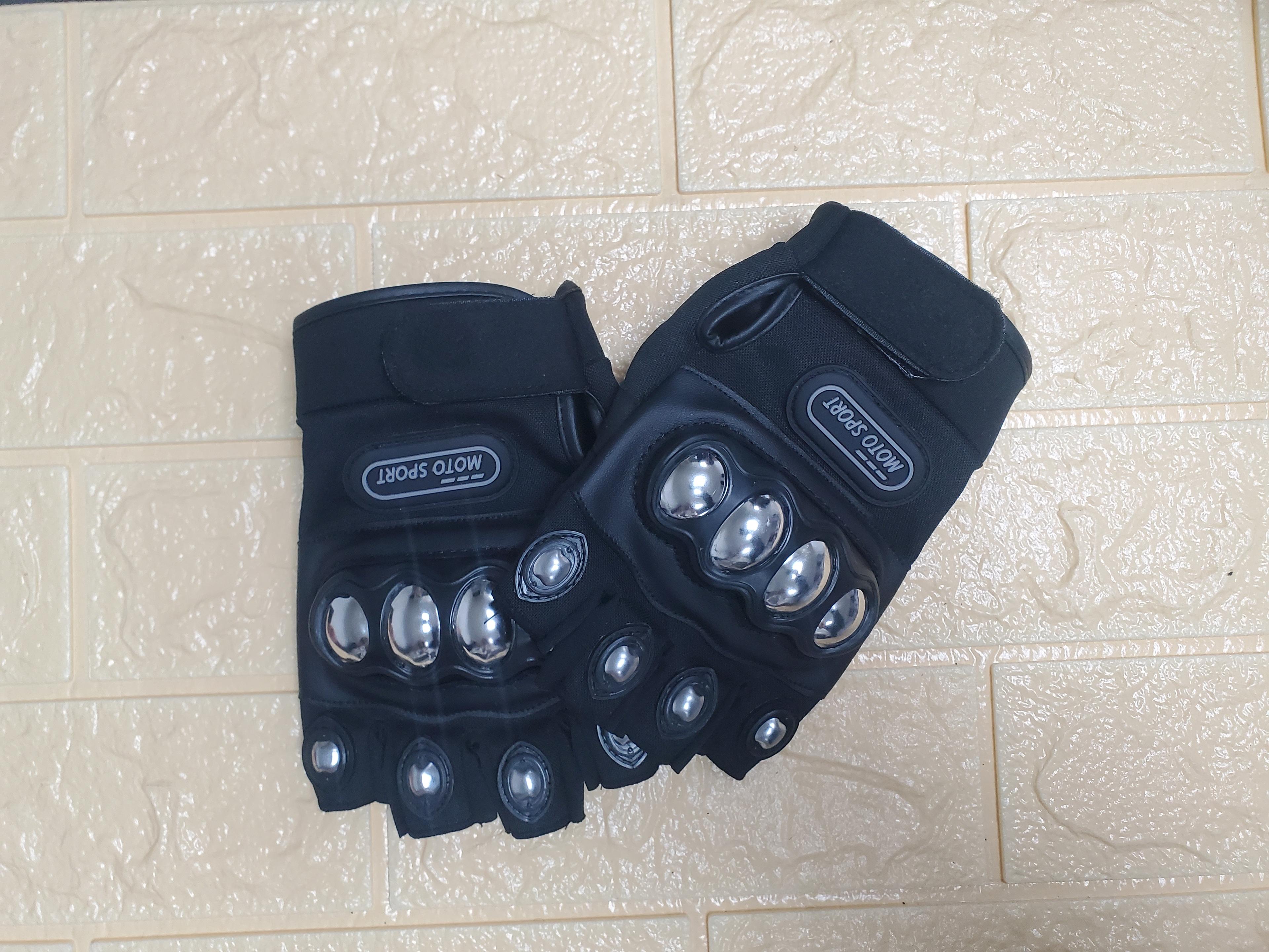 Moto Sport Half Finger Tactical Gloves with Steel Knuckle Protection — 1