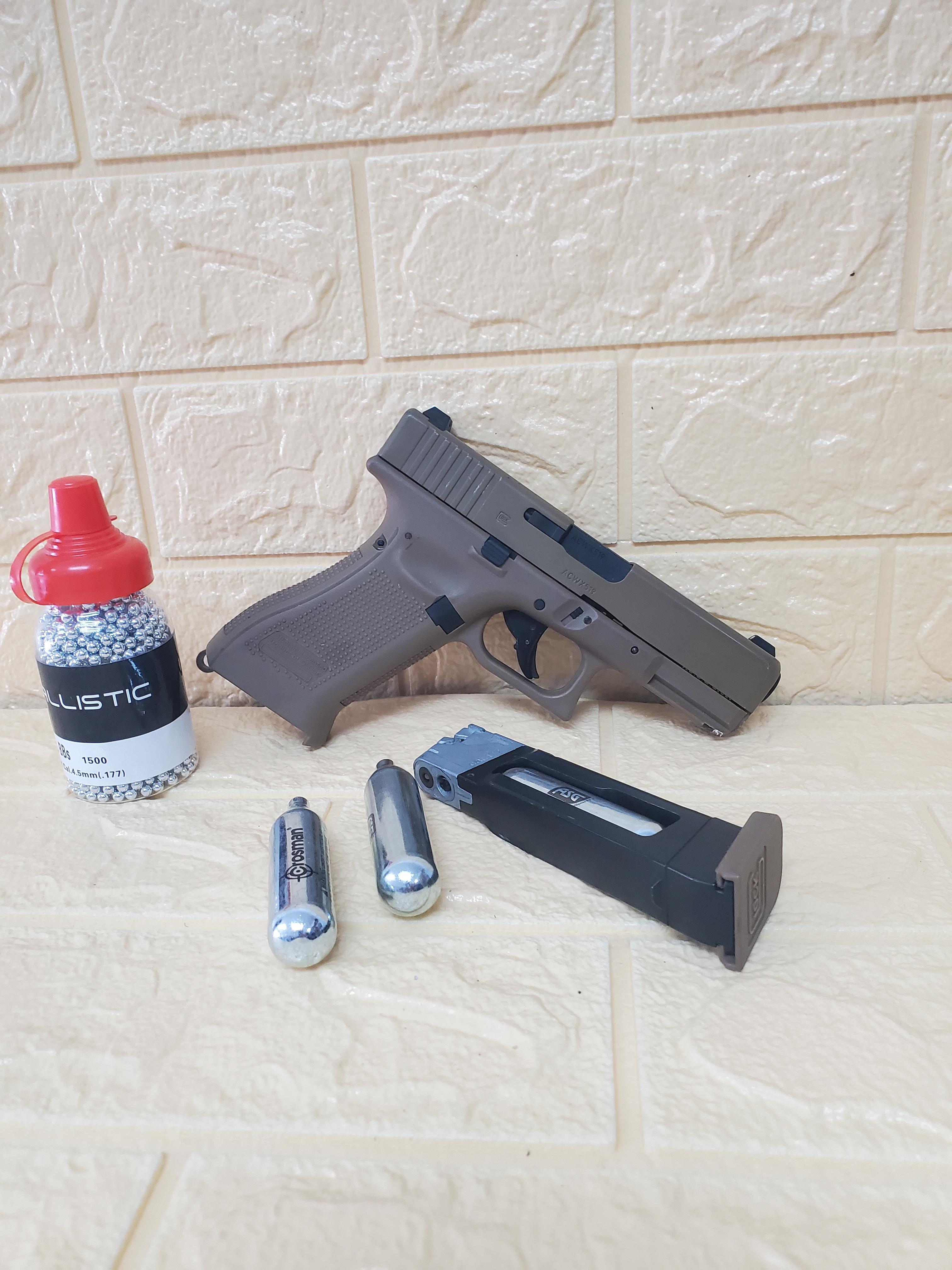 Umarex Glock 19X CO₂ Blowback Air Pistol – 4.5mm (.177) BB – Coyote Tan — 1