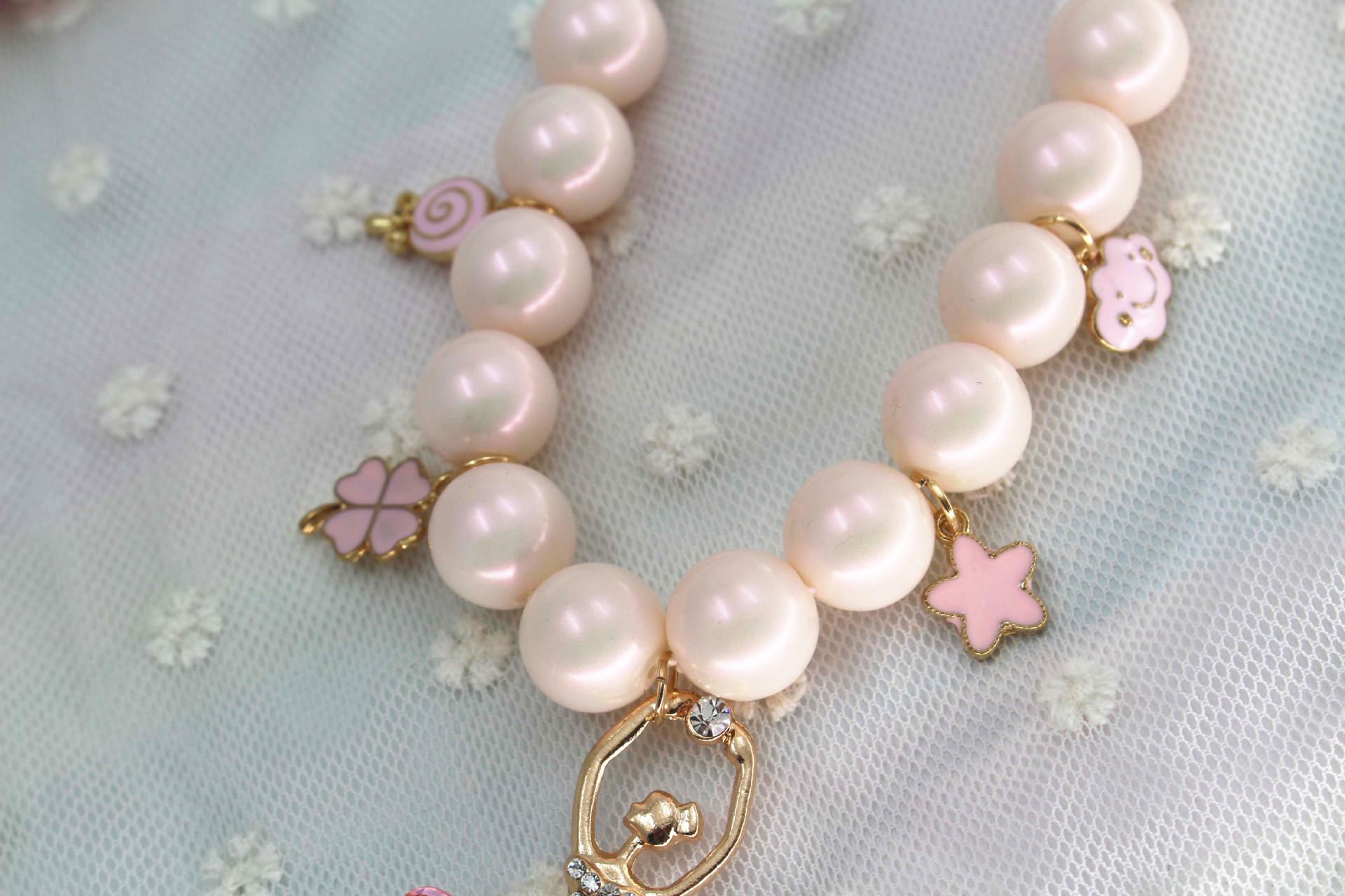 Korean-Style Pearl Necklace — 11