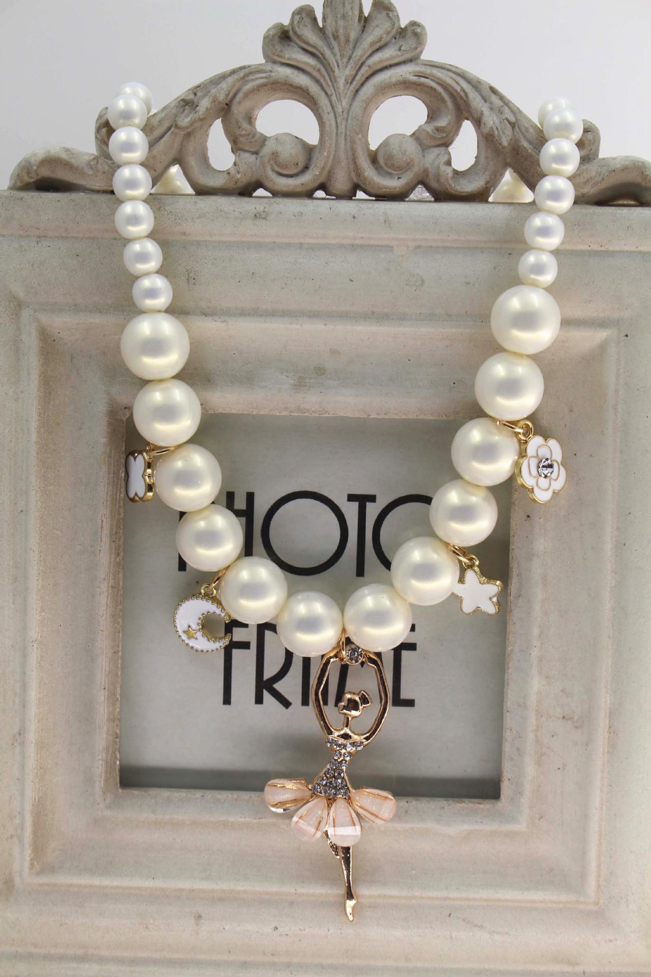 Korean-Style Pearl Necklace — 14