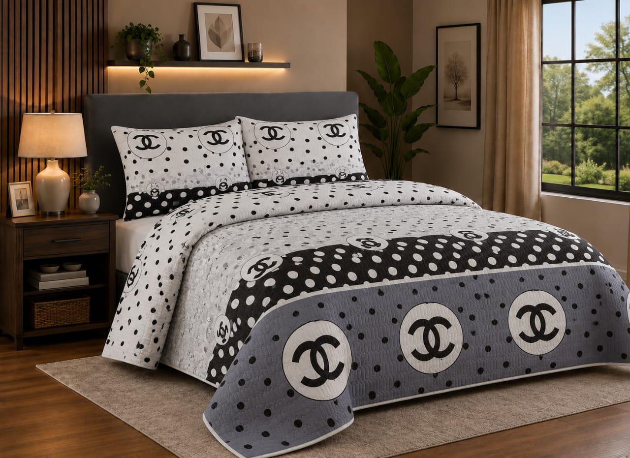 Black & White 5 Piece Quilt Set - Queen Size  1 copy, photo 1