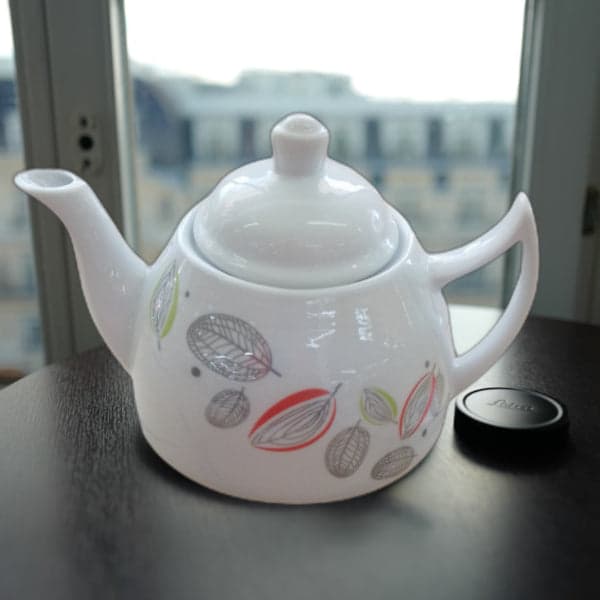 Stylish Design Porcelain Teapot with Tea Infuser, photo 1