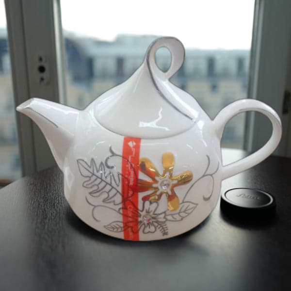Stylish Design Porcelain Teapot with Tea Infuser, photo 1
