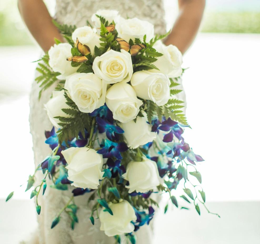 Seasonal bouquet (Medium) 