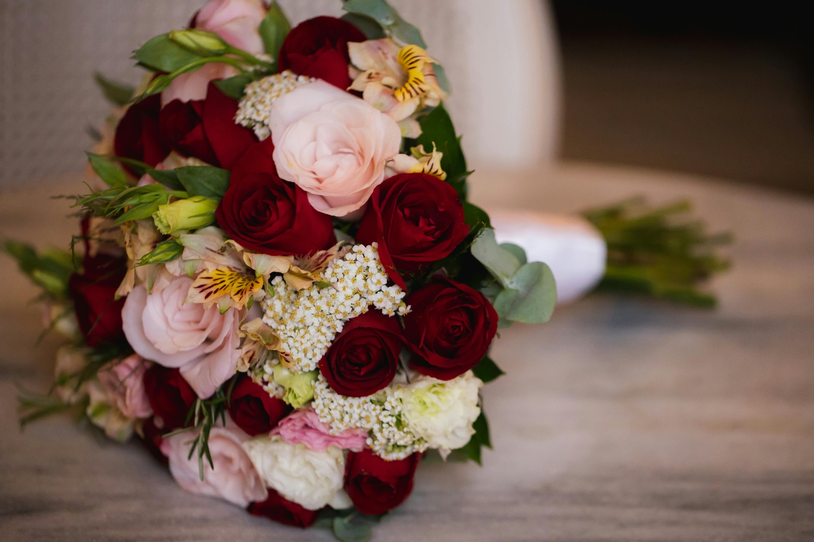 Seasonal bouquet (Medium)  - Image 2